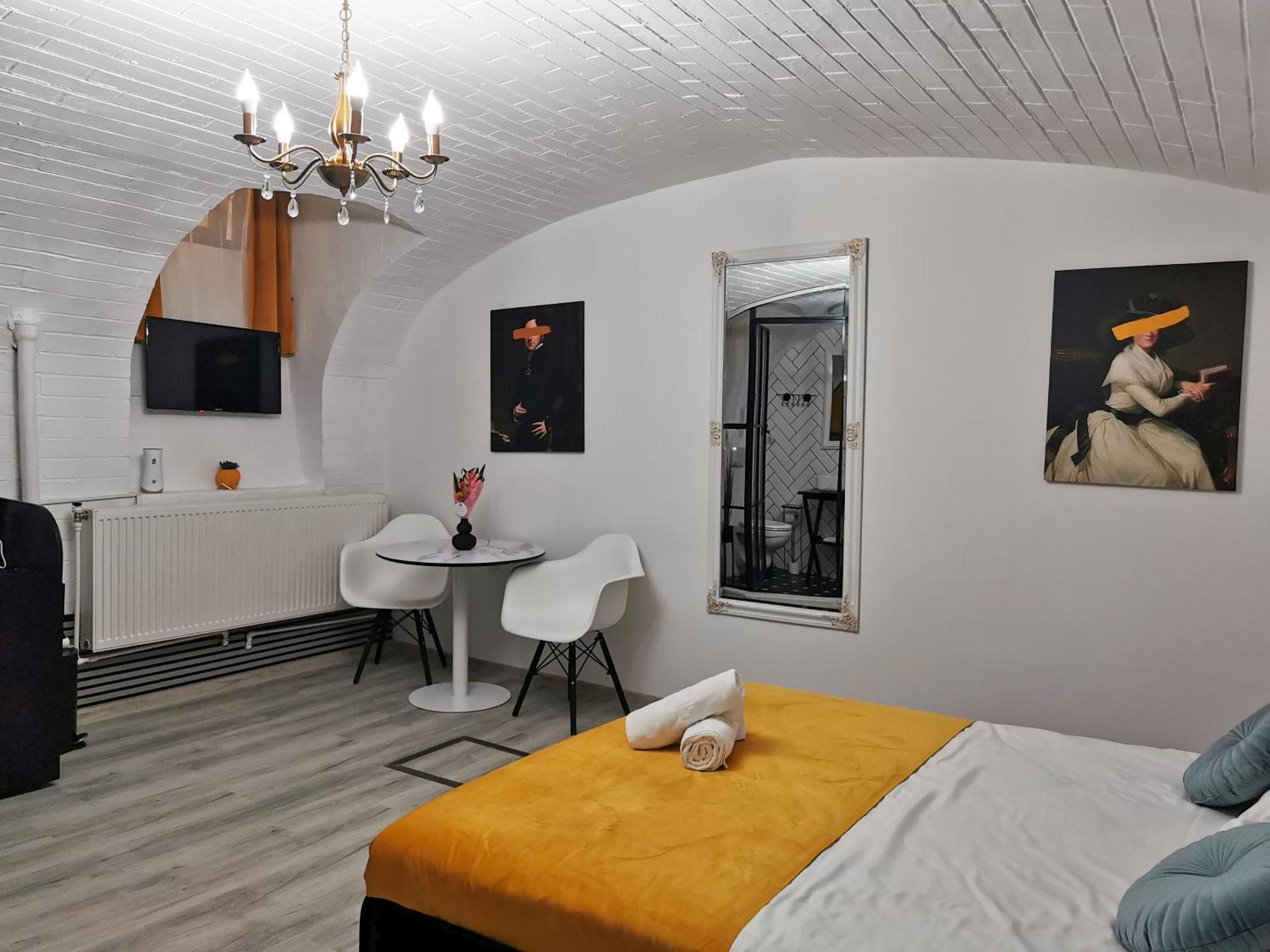 Athos Boutique * Brasov